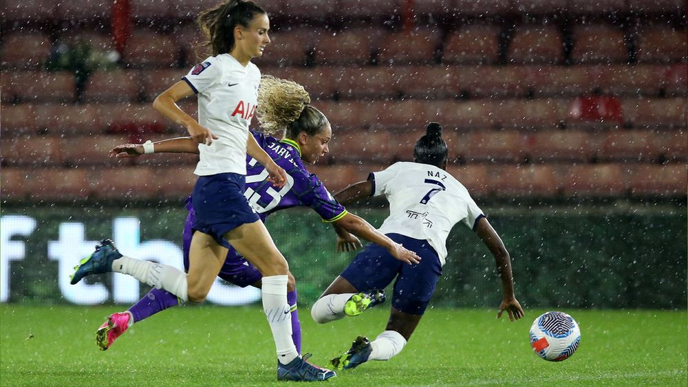Dono do Reading leva mulher no jogo contra o Tottenham e beldade dá azar  para o time - Esporte - Extra Online
